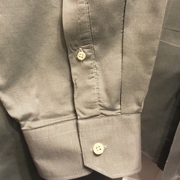 🍁Murano  Gray long sleeve button down - Picture 4 of 5